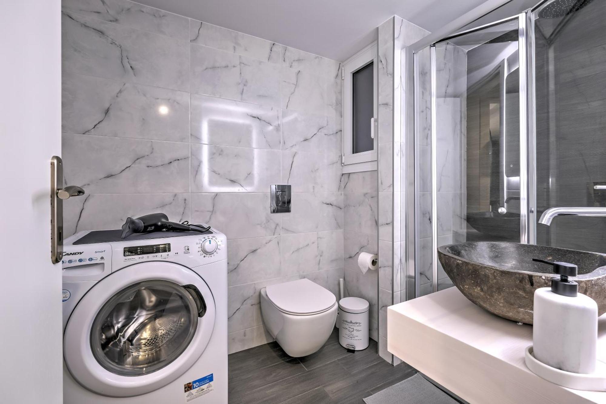 Apartment B2 *
